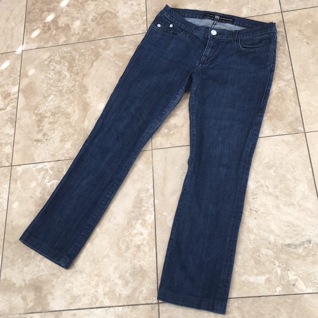 Rock & Republic Stretchy Medium Rise Denim Jeans